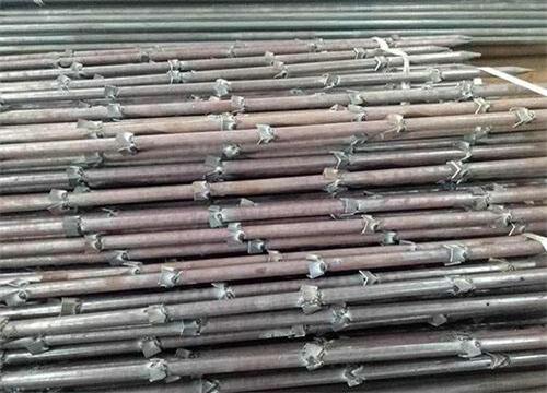 平塘隧道钢花管